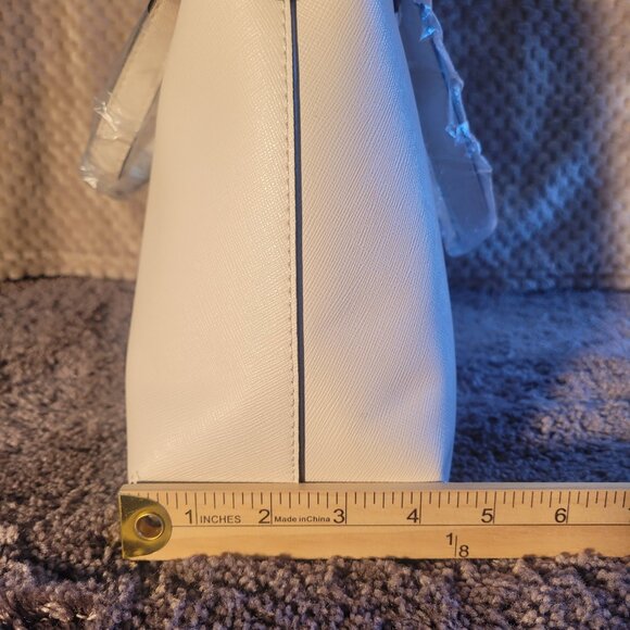 NWT Vanessa Williams Lush Round Satchel Off White Additional Strap - Picture 9 of 10